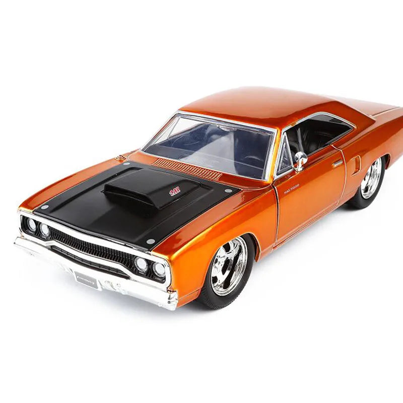 1:24 1970 Dodge Challenger Die-Cast Model Car – Retro Muscle Sports Car Collectible