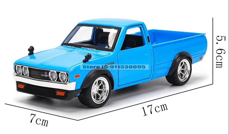 1:24 Nissan 1973 Datsun 620 Pick-Up Die-Cast Model Car – Classic Collectible