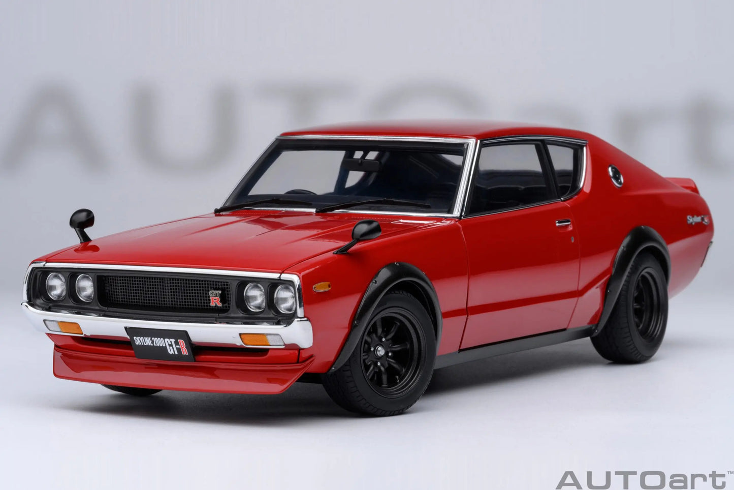 [SuperDetailed] 1:18 Nissan Skyline 2000 GT-R (KPGC110) Tuned Version Die-Cast Model – Static Display Collectible