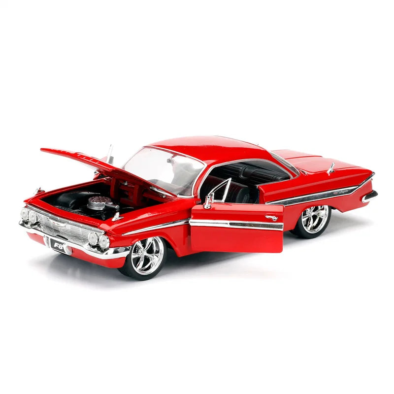 1:24 1961 Chevrolet Chevy Impala Die-Cast Model Car – Collectible Chevrolet