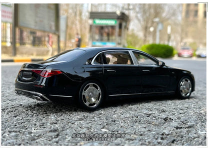 [SuperDetailed] 1:18 Maybach S-Class S680 2021 Die-Cast Model Car – Limited Edition Collectible