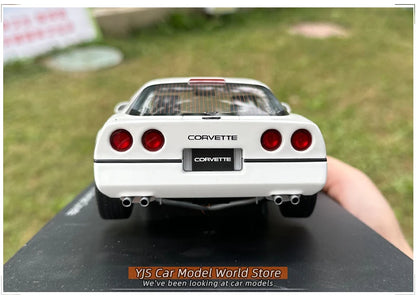 [SuperDetailed] 1:18 Chevrolet Corvette C4 1986 Die-Cast Model Car – Classic Collectible