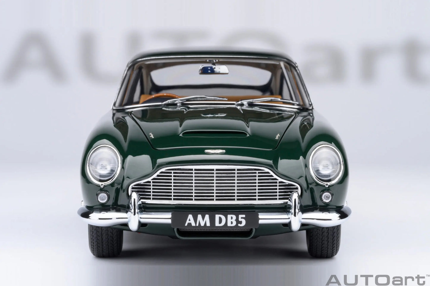 [SuperDetailed] 1:18 Aston Martin DB5 Die-Cast Model Car (British Racing Green) – Static Display Collectible