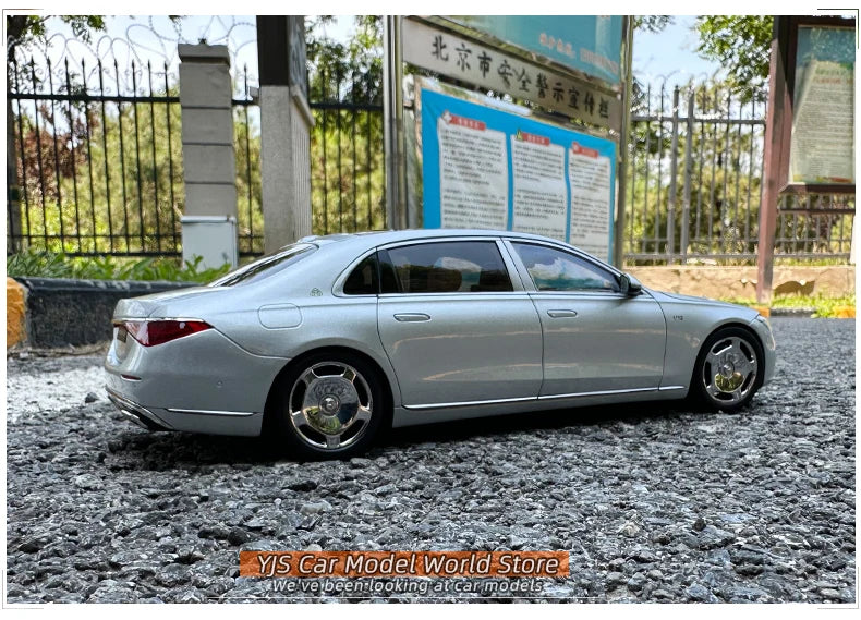 [SuperDetailed] 1:18 Maybach S-Class S680 2021 Die-Cast Model Car – Limited Edition Collectible