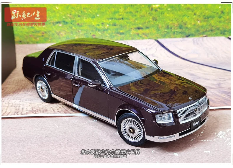 [SuperDetailed] 1:18 Toyota Century Die-Cast Model Car – Full-Open Collectible