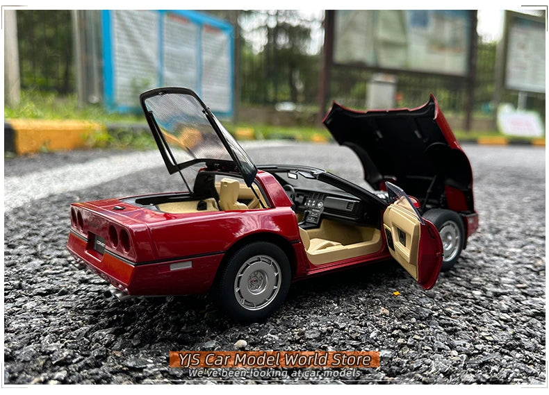 [SuperDetailed] 1:18 Chevrolet Corvette C4 1986 Die-Cast Model Car – Classic Collectible