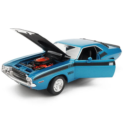 1:24 Dodge Challenger T/A 1970 Die-Cast Model Car – Classic Muscle Car Collectible