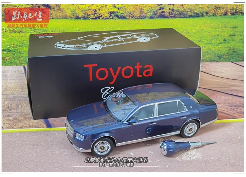 [SuperDetailed] 1:18 Toyota Century Die-Cast Model Car – Full-Open Collectible