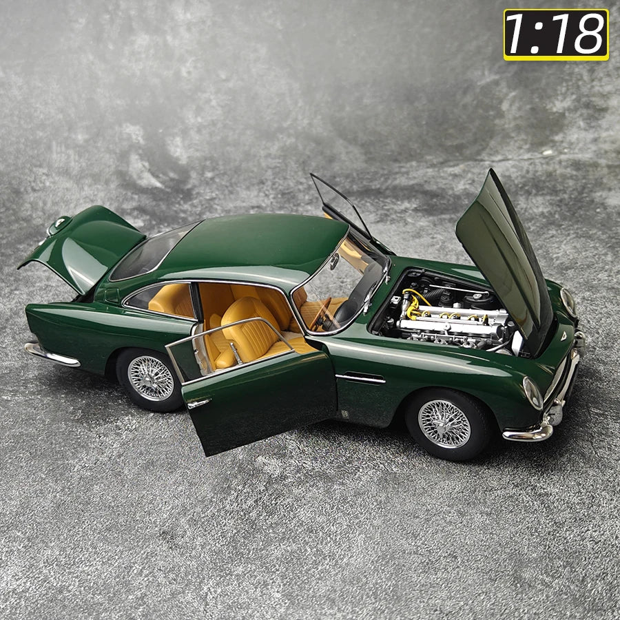 [SuperDetailed] 1:18 Aston Martin DB5 Die-Cast Model Car (British Racing Green) – Static Display Collectible