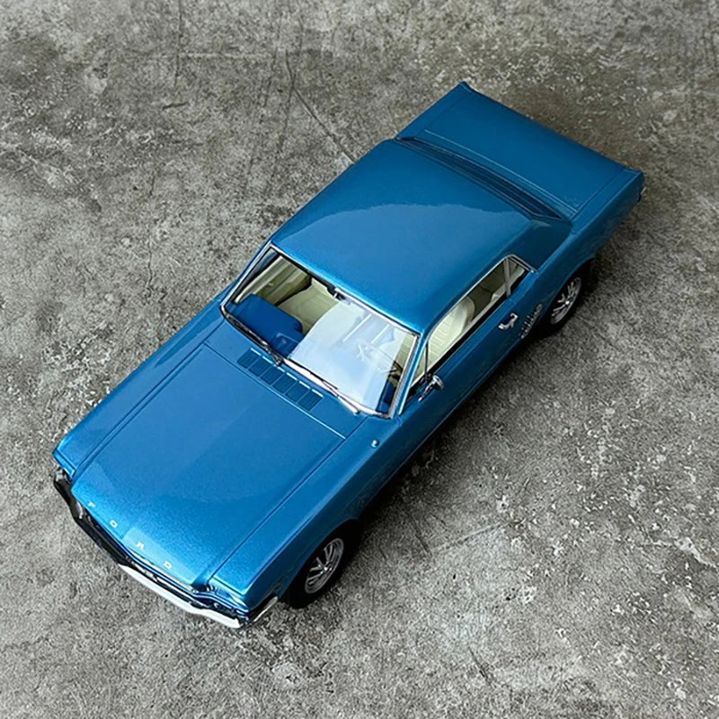 [SuperDetailed] 1:18 Ford Mustang Coupe 1965 Die-Cast Model – Classic Collectible