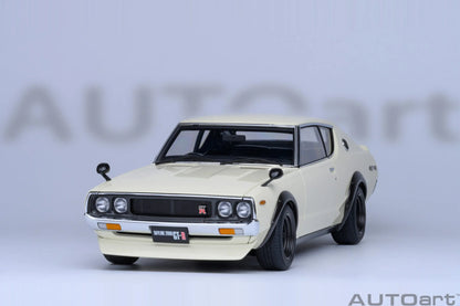 [SuperDetailed] 1:18 Nissan Skyline 2000 GT-R (KPGC110) Tuned Version Die-Cast Model – Static Display Collectible