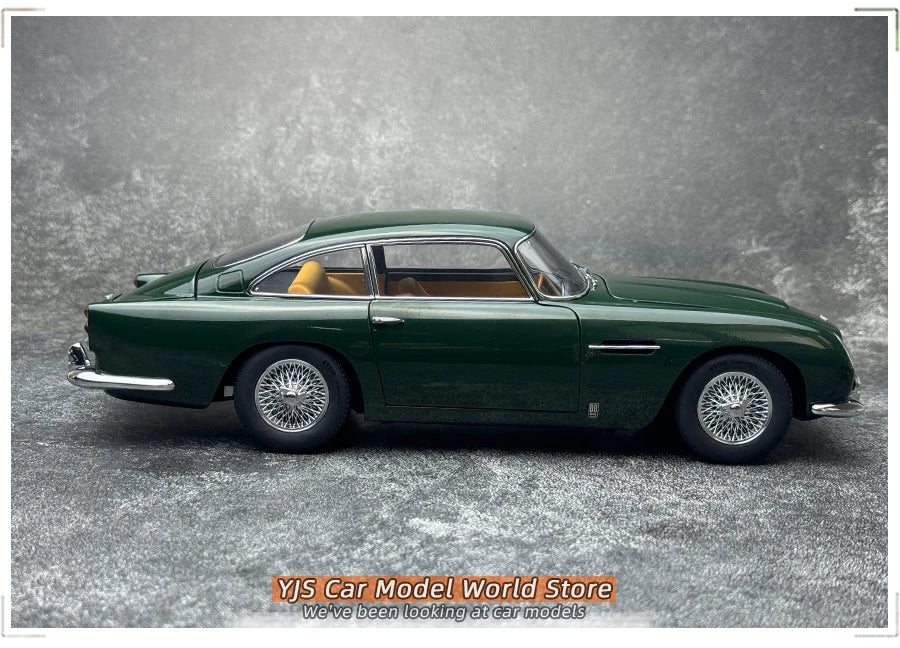 [SuperDetailed] 1:18 Aston Martin DB5 Die-Cast Model Car (British Racing Green) – Static Display Collectible