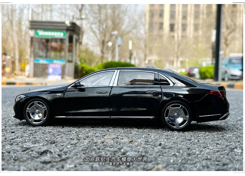 [SuperDetailed] 1:18 Maybach S-Class S680 2021 Die-Cast Model Car – Limited Edition Collectible