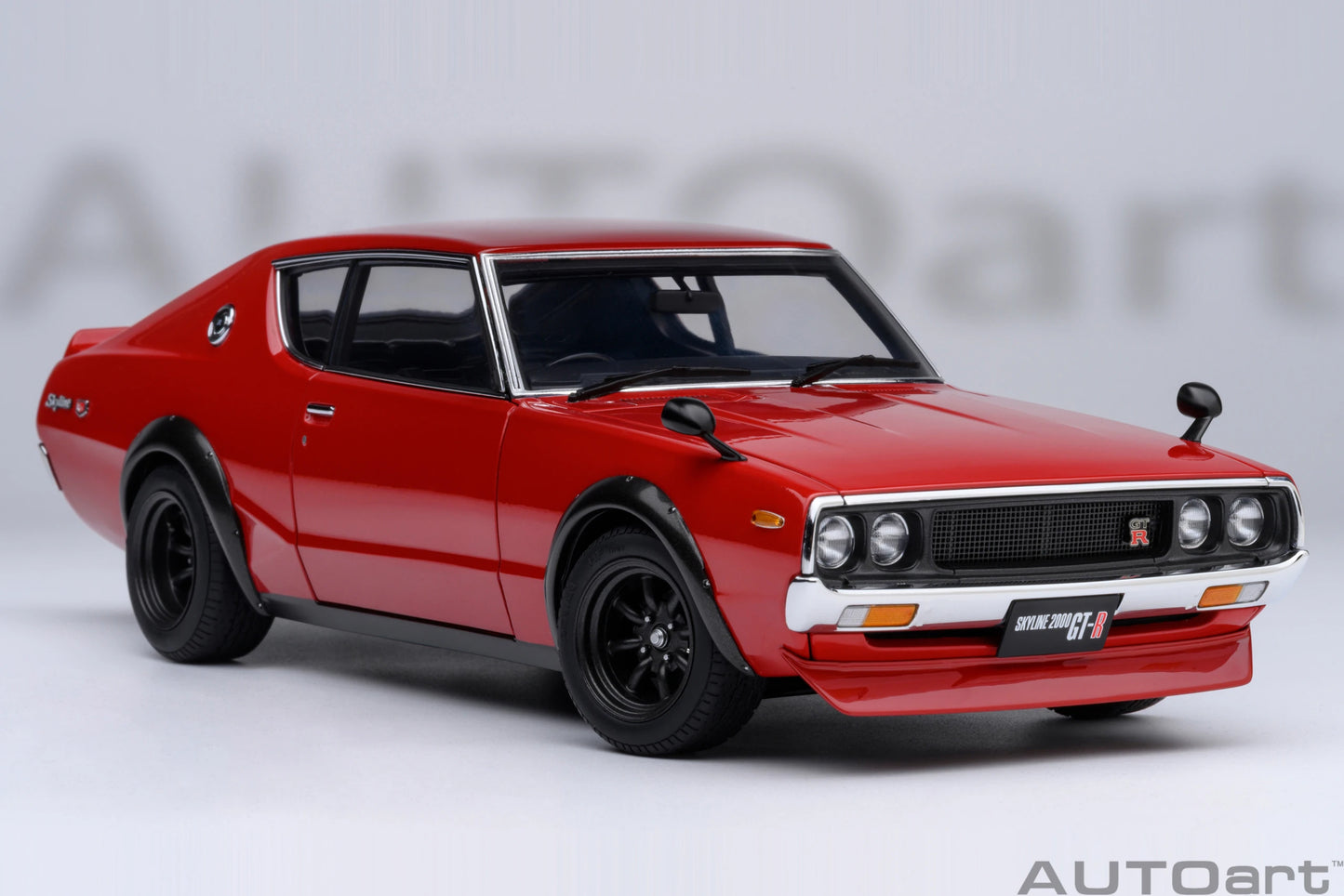 [SuperDetailed] 1:18 Nissan Skyline 2000 GT-R (KPGC110) Tuned Version Die-Cast Model – Static Display Collectible