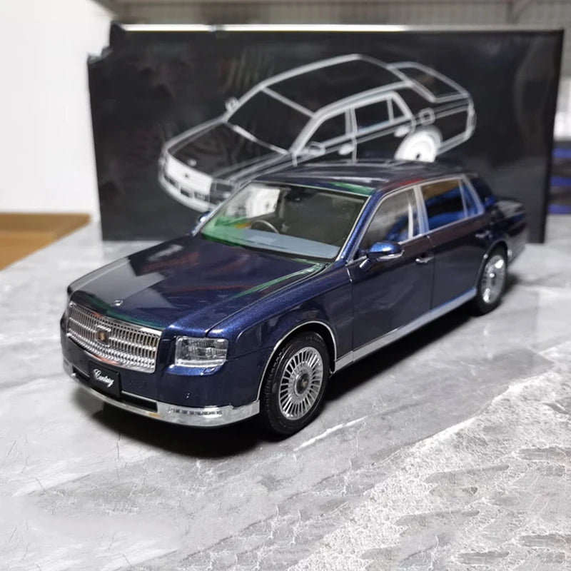 [SuperDetailed] 1:18 Toyota Century Die-Cast Model Car – Fully Openable Collectible