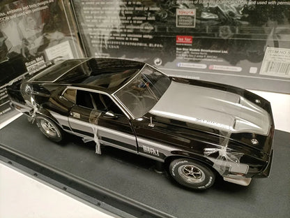 [SuperDetailed] 1:18 Ford Mustang Mach 1 Die-Cast Model Car – Collectible Display Piece