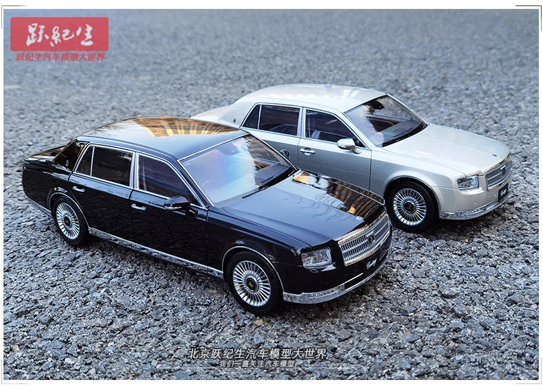 [SuperDetailed] 1:18 Toyota Century Die-Cast Model Car – Full-Open Collectible