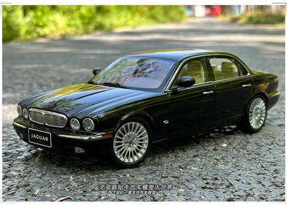 [SuperDetailed] 1:18 Jaguar XJ6 X350 Die-Cast Model Car – Luxury Collectible Gift