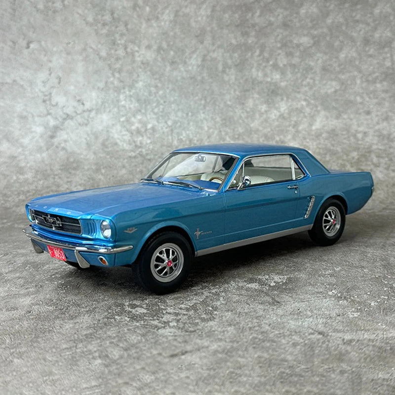 [SuperDetailed] 1:18 Ford Mustang Coupe 1965 Die-Cast Model – Classic Collectible