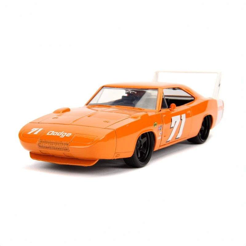 1:24 1969 Dodge Charger Daytona Die-Cast Model Car – Classic Muscle Car Collectible