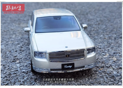 [SuperDetailed] 1:18 Toyota Century Die-Cast Model Car – Full-Open Collectible