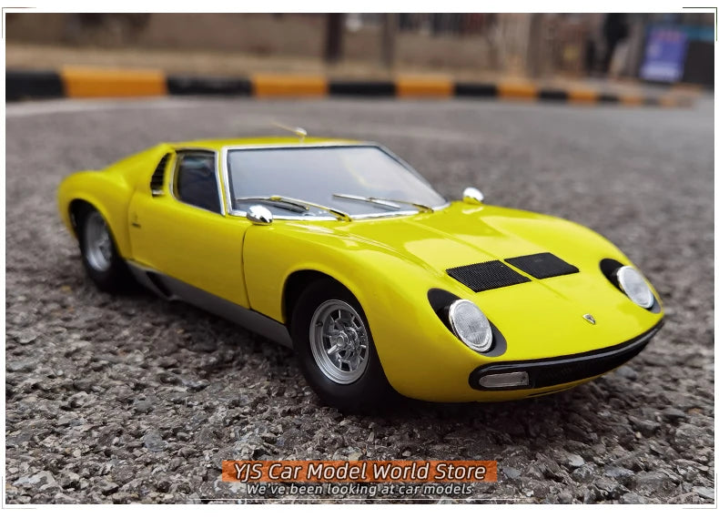 [SuperDetailed] 1:18 Lamborghini Miura P400 SV Die-Cast Model Car – Collectible Gift (Yellow/Red)