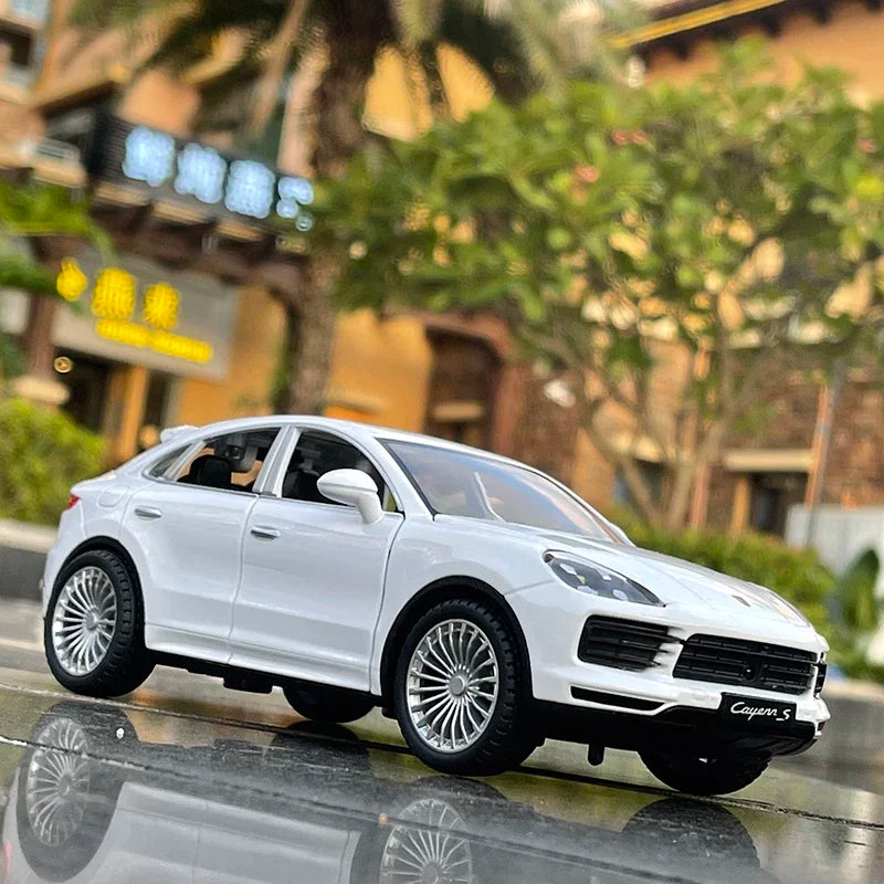 1:24 Porsche Cayenne Turbo S Die-Cast Model Car – Sound & Light Toy