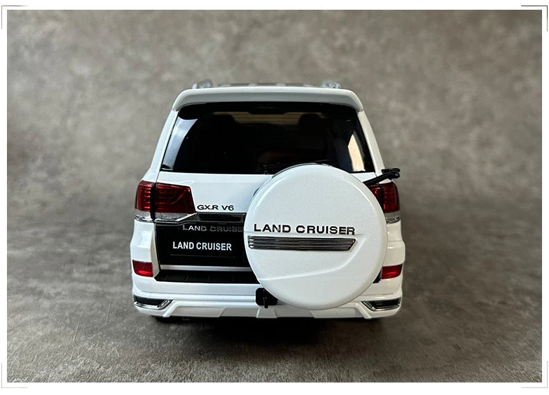 [SuperDetailed] 1:18 Toyota Land Cruiser LC200 Die-Cast Model – Spare Tire Version (Limited Edition)