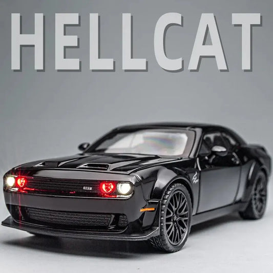 1:32 Dodge Challenger Hellcat Die-Cast Model Car – Pull-Back Toy with Sound & Light