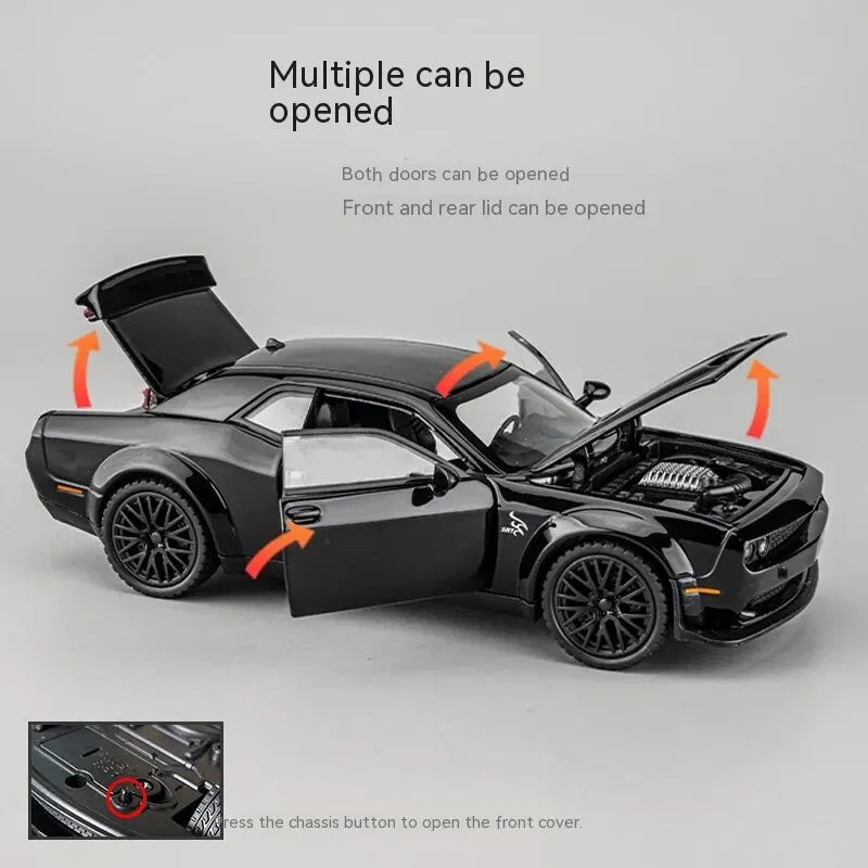 1:32 Dodge Challenger Hellcat Die-Cast Model Car – Pull-Back Toy with Sound & Light