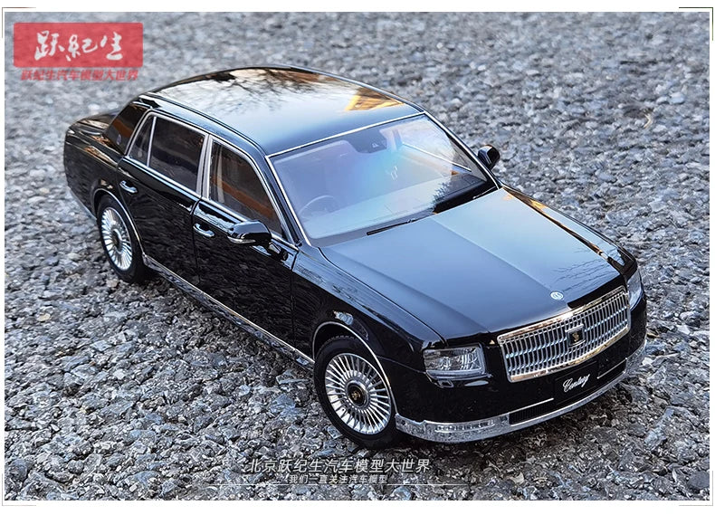 [SuperDetailed] 1:18 Toyota Century Die-Cast Model Car – Full-Open Collectible