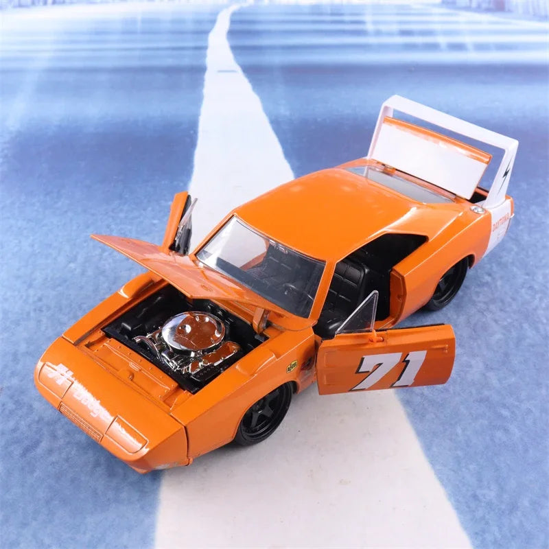 1:24 1969 Dodge Charger Daytona Die-Cast Model Car – Classic Muscle Car Collectible