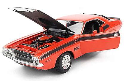 1:24 Dodge Challenger T/A 1970 Die-Cast Model Car – Classic Muscle Car Collectible