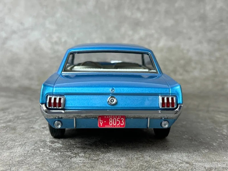 [SuperDetailed] 1:18 Ford Mustang Coupe 1965 Die-Cast Model – Classic Collectible