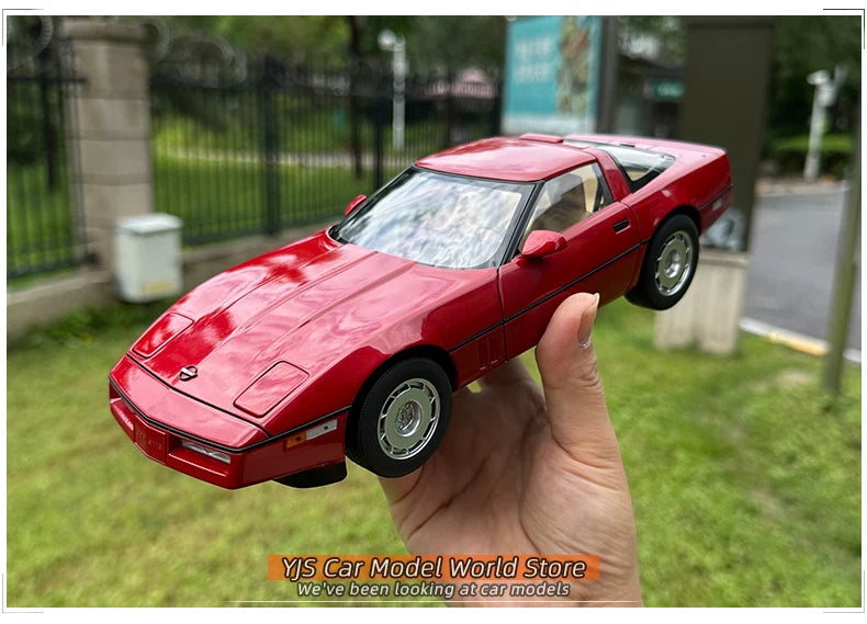 [SuperDetailed] 1:18 Chevrolet Corvette C4 1986 Die-Cast Model Car – Classic Collectible