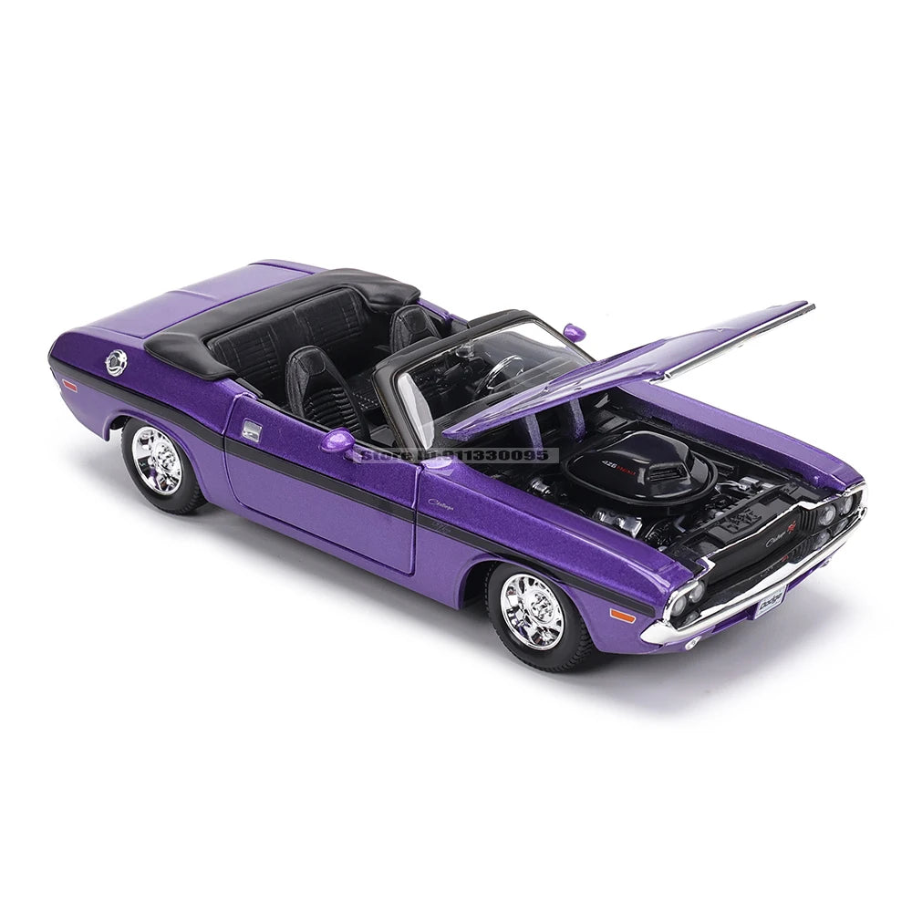 1:24 1970 Dodge Challenger R/T Convertible Die-Cast Model Car – Classic Collectible