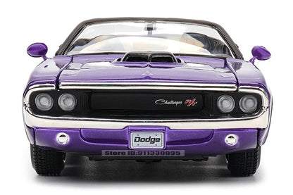 1:24 1970 Dodge Challenger R/T Convertible Die-Cast Model Car – Classic Collectible