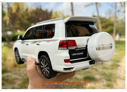 [SuperDetailed] 1:18 Toyota Land Cruiser LC200 Die-Cast Model – Spare Tire Version (Limited Edition)