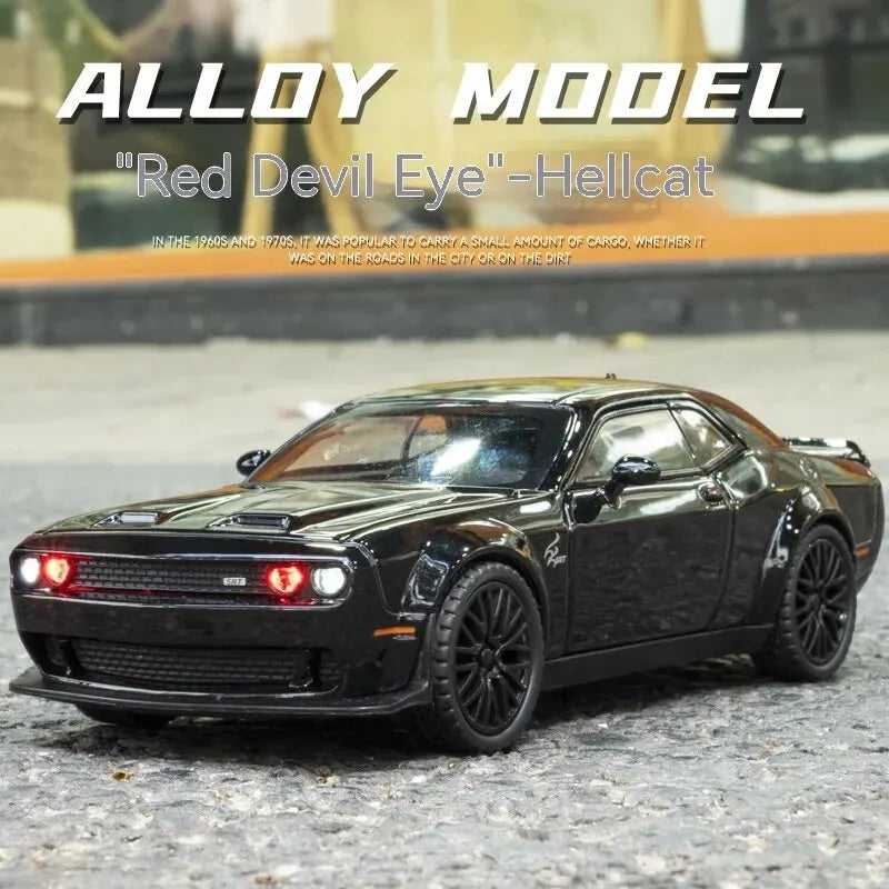 1:32 Dodge Challenger Hellcat Die-Cast Model Car – Pull-Back Toy with Sound & Light