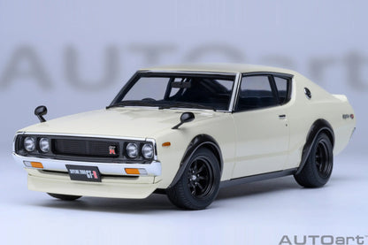 [SuperDetailed] 1:18 Nissan Skyline 2000 GT-R (KPGC110) Tuned Version Die-Cast Model – Static Display Collectible