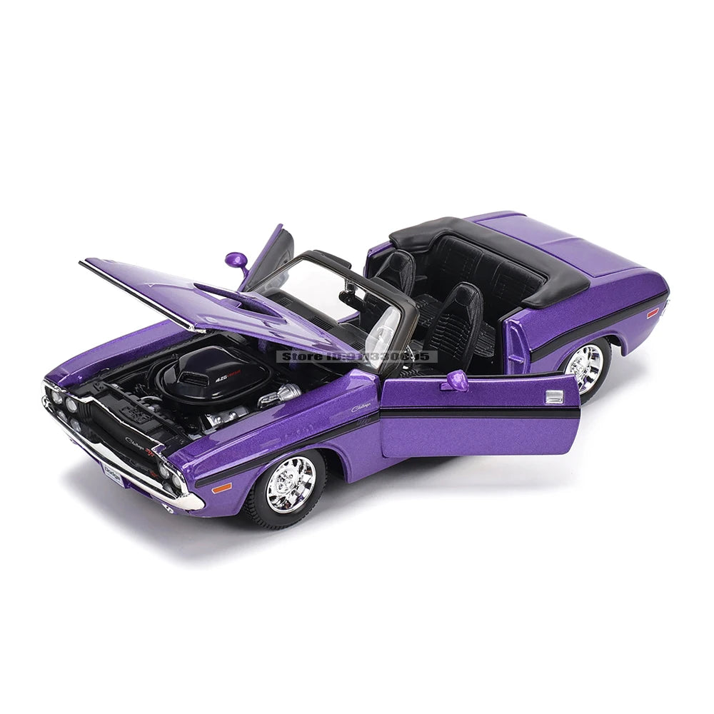 1:24 1970 Dodge Challenger R/T Convertible Die-Cast Model Car – Classic Collectible