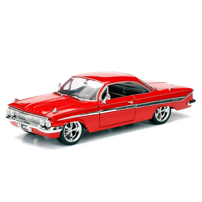 1:24 1961 Chevrolet Chevy Impala Die-Cast Model Car – Collectible Chevrolet